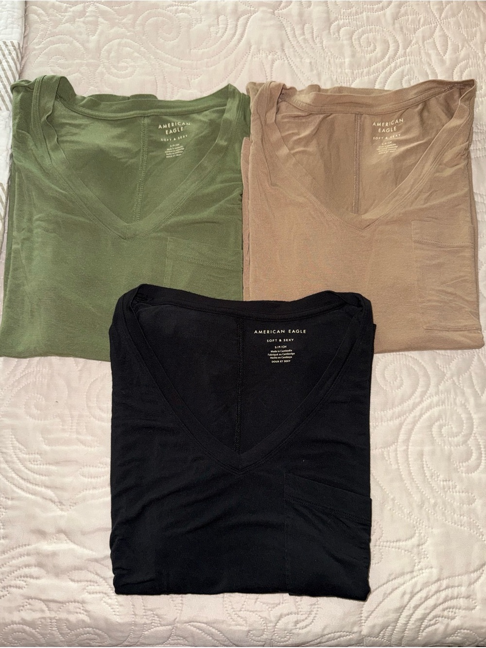 American Eagle Outfitters V-Neck Pocket Tee Trio - Black, Olive, Tan